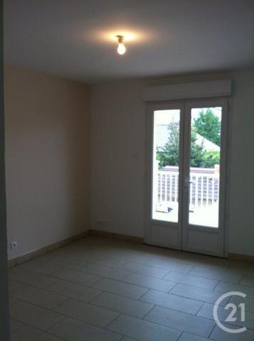 appartement à louer - 2 pièces - 42.23 m2 - VIRY CHATILLON - 91 - ILE-DE-FRANCE - Century 21 Viry Plein Coeur appartement à louer - 2 pièces - 42.23 m2 - VIRY CHATILLON - 91 - ILE-DE-FRANCE - Century 21 Viry Plein Coeur