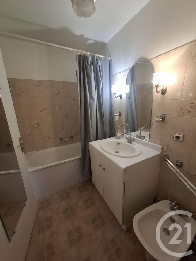 Appartement F2 à louer - 2 pièces - 51.42 m2 - VIRY CHATILLON - 91 - ILE-DE-FRANCE - Century 21 Viry Plein Coeur