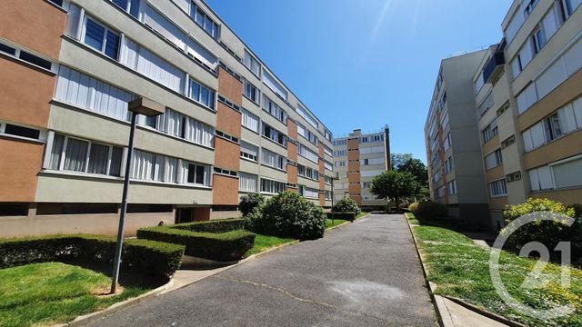 Appartement F3 à louer - 3 pièces - 61.82 m2 - LONGJUMEAU - 91 - ILE-DE-FRANCE - Century 21 Viry Plein Coeur