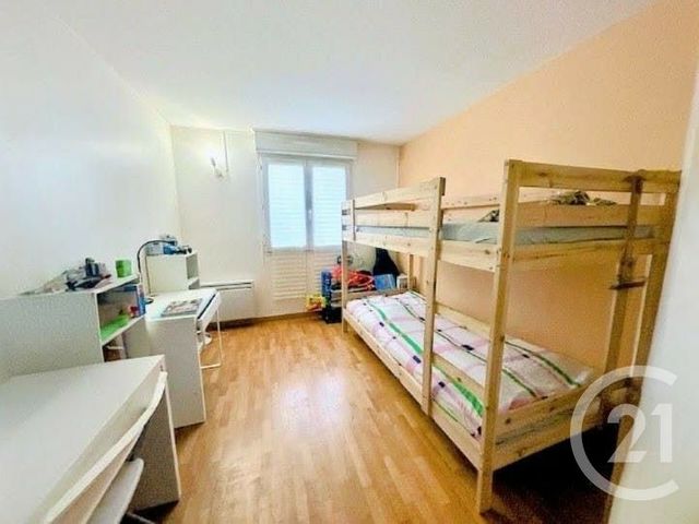 Afficher la photo en grand Appartement à vendre - 3 pièces - 63.79 m2 - VIRY CHATILLON - 91 - ILE-DE-FRANCE - Century 21 Viry Plein Coeur