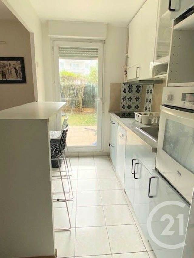 Afficher la photo en grand Appartement à vendre - 3 pièces - 63.79 m2 - VIRY CHATILLON - 91 - ILE-DE-FRANCE - Century 21 Viry Plein Coeur