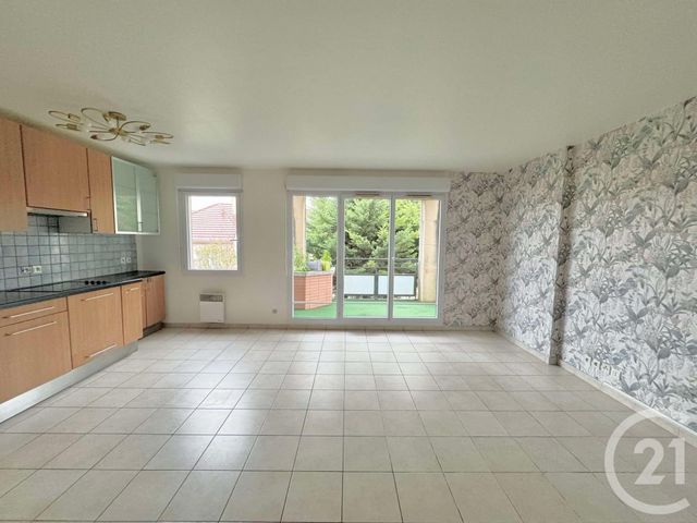 Appartement F3 à vendre - 3 pièces - 66.9 m2 - GRIGNY - 91 - ILE-DE-FRANCE - Century 21 Viry Plein Coeur