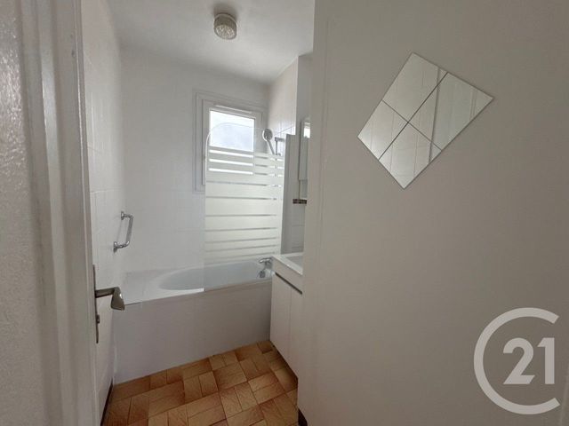 Appartement F3 à louer - 3 pièces - 46.88 m2 - VIRY CHATILLON - 91 - ILE-DE-FRANCE - Century 21 Viry Plein Coeur