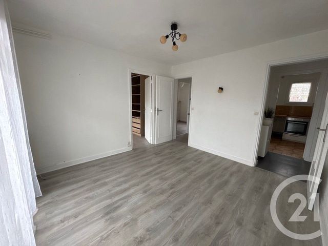 Appartement F3 à louer - 3 pièces - 46.88 m2 - VIRY CHATILLON - 91 - ILE-DE-FRANCE - Century 21 Viry Plein Coeur