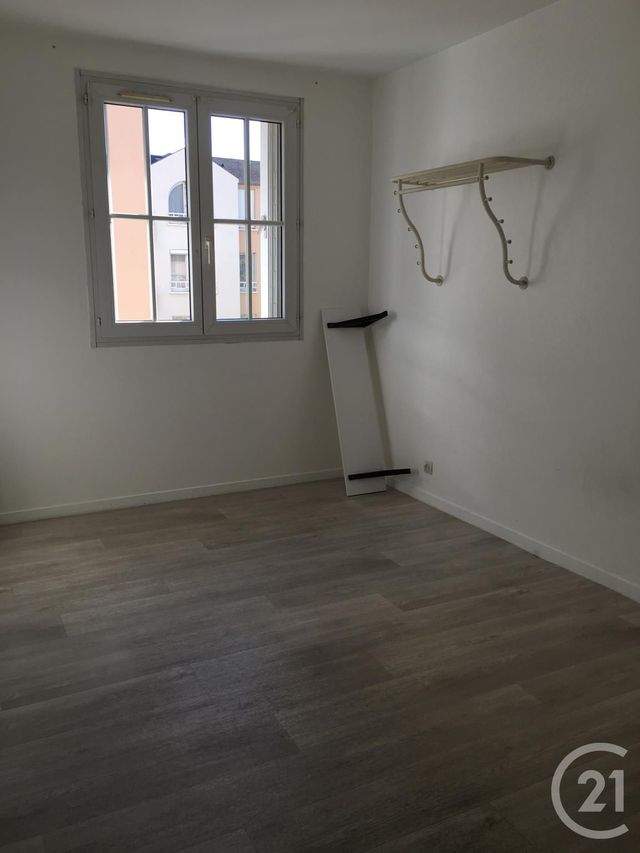 Appartement F5 à louer - 5 pièces - 93.09 m2 - VIRY CHATILLON - 91 - ILE-DE-FRANCE - Century 21 Viry Plein Coeur