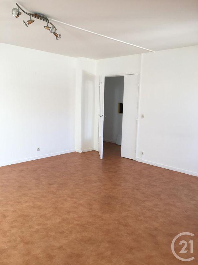 Appartement F5 à louer - 5 pièces - 93.09 m2 - VIRY CHATILLON - 91 - ILE-DE-FRANCE - Century 21 Viry Plein Coeur