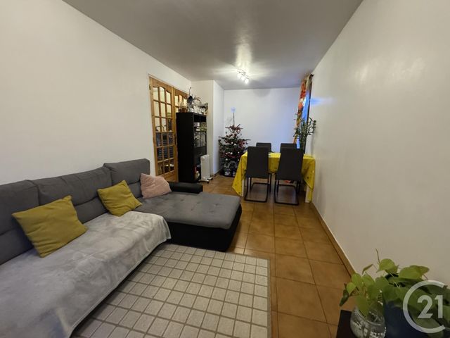 Appartement F3 à vendre - 3 pièces - 57.21 m2 - VIRY CHATILLON - 91 - ILE-DE-FRANCE - Century 21 Viry Plein Coeur