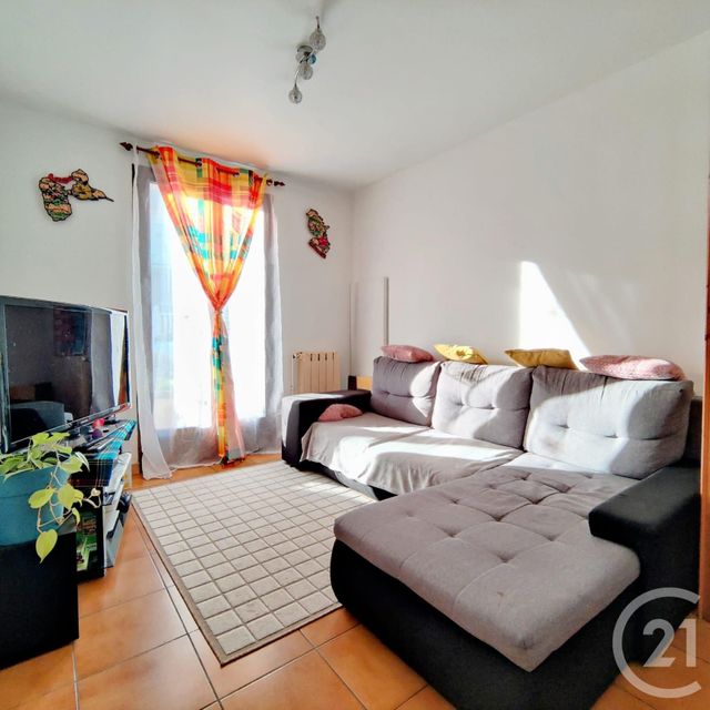 Appartement F3 à vendre - 3 pièces - 57.21 m2 - VIRY CHATILLON - 91 - ILE-DE-FRANCE - Century 21 Viry Plein Coeur