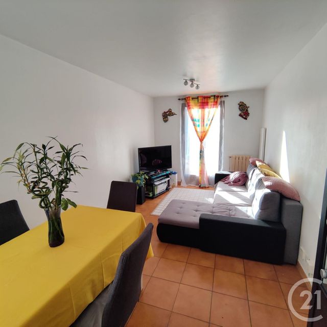 Appartement F3 à vendre - 3 pièces - 57.21 m2 - VIRY CHATILLON - 91 - ILE-DE-FRANCE - Century 21 Viry Plein Coeur