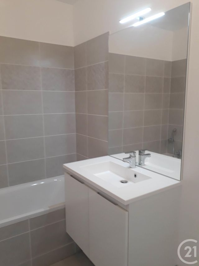 Appartement F1 à louer - 1 pièce - 37.0 m2 - JUVISY SUR ORGE - 91 - ILE-DE-FRANCE - Century 21 Viry Plein Coeur