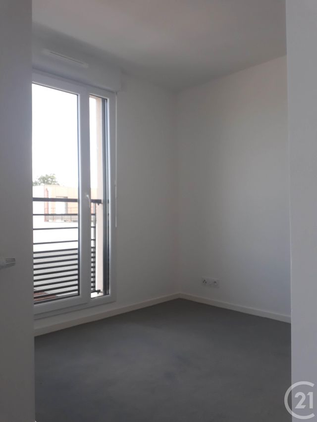 Appartement F1 à louer - 1 pièce - 37.0 m2 - JUVISY SUR ORGE - 91 - ILE-DE-FRANCE - Century 21 Viry Plein Coeur
