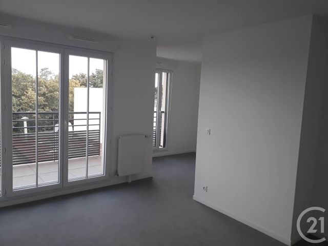 Appartement F1 à louer - 1 pièce - 37.0 m2 - JUVISY SUR ORGE - 91 - ILE-DE-FRANCE - Century 21 Viry Plein Coeur