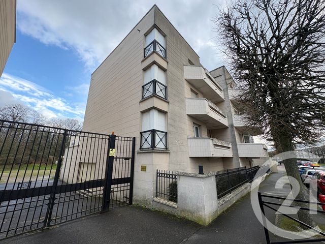 Appartement Studio à louer EVRY