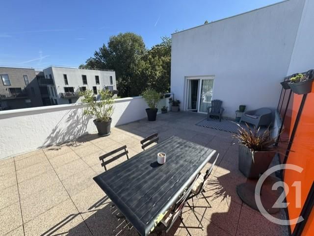 Appartement à vendre - 3 pièces - 61.57 m2 - VIRY CHATILLON - 91 - ILE-DE-FRANCE - Century 21 Viry Plein Coeur