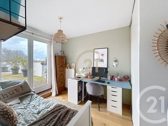 Appartement à vendre - 3 pièces - 61.57 m2 - VIRY CHATILLON - 91 - ILE-DE-FRANCE - Century 21 Viry Plein Coeur