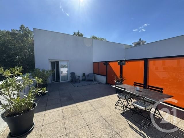Appartement à vendre - 3 pièces - 61.57 m2 - VIRY CHATILLON - 91 - ILE-DE-FRANCE - Century 21 Viry Plein Coeur