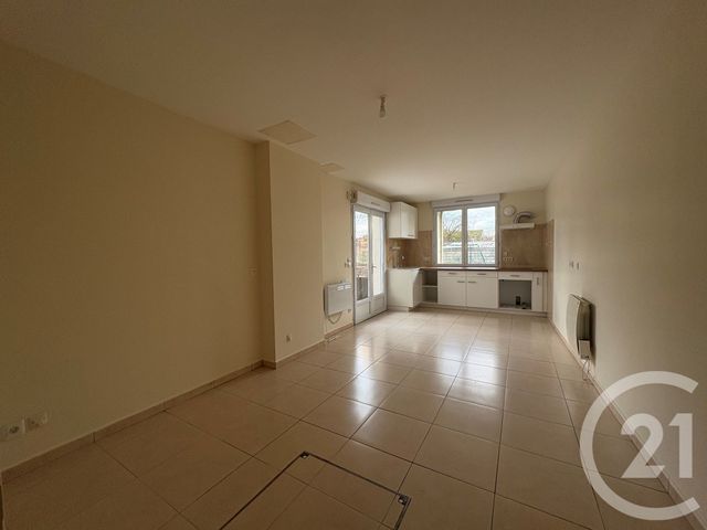 Appartement F2 à louer - 2 pièces - 40.51 m2 - GRIGNY - 91 - ILE-DE-FRANCE - Century 21 Viry Plein Coeur