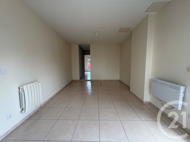 Appartement F2 à louer - 2 pièces - 40.51 m2 - GRIGNY - 91 - ILE-DE-FRANCE - Century 21 Viry Plein Coeur