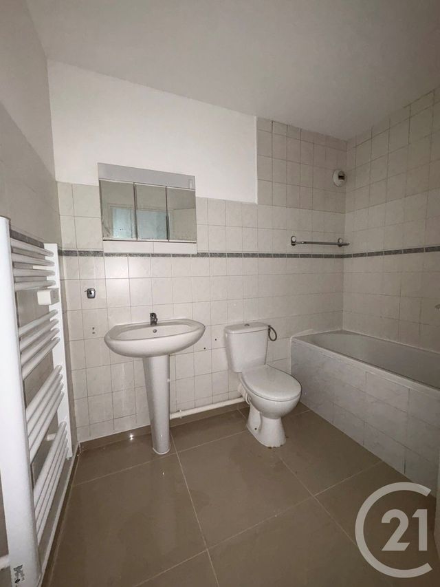 Appartement F2 à louer - 2 pièces - 37.52 m2 - LIMEIL BREVANNES - 94 - ILE-DE-FRANCE - Century 21 Viry Plein Coeur