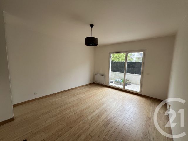 Appartement F2 à louer - 2 pièces - 46.9 m2 - JUVISY SUR ORGE - 91 - ILE-DE-FRANCE - Century 21 Viry Plein Coeur
