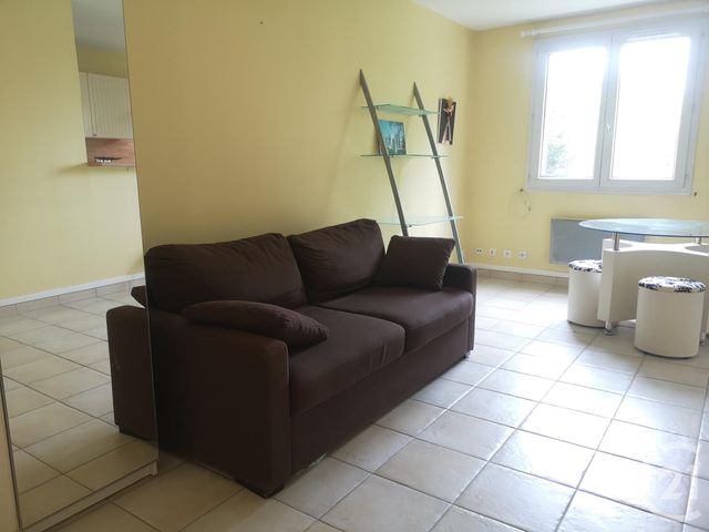 Appartement Studio à louer - 1 pièce - 30.49 m2 - ST MICHEL SUR ORGE - 91 - ILE-DE-FRANCE - Century 21 Viry Plein Coeur