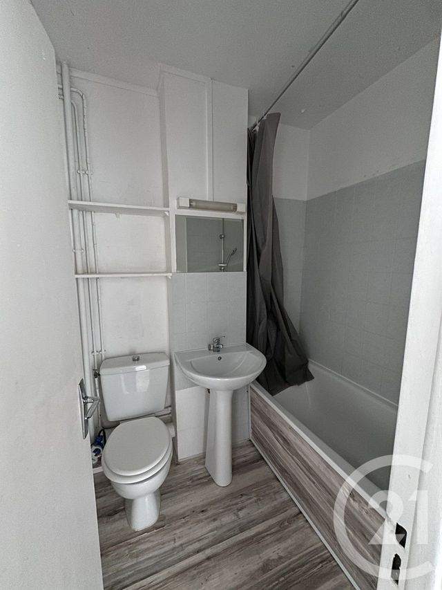 Appartement F2 à louer - 2 pièces - 40.0 m2 - VIRY CHATILLON - 91 - ILE-DE-FRANCE - Century 21 Viry Plein Coeur