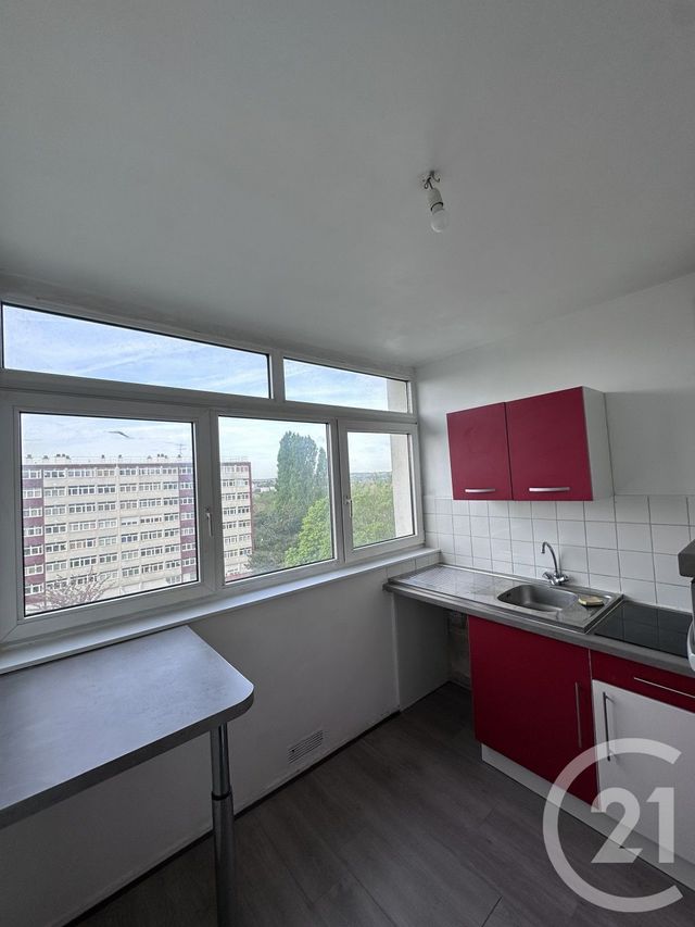 Appartement F2 à louer - 2 pièces - 40.0 m2 - VIRY CHATILLON - 91 - ILE-DE-FRANCE - Century 21 Viry Plein Coeur