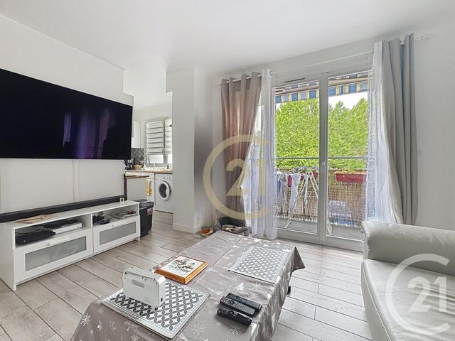 Appartement F2 à vendre - 2 pièces - 33.0 m2 - VIRY CHATILLON - 91 - ILE-DE-FRANCE - Century 21 Viry Plein Coeur