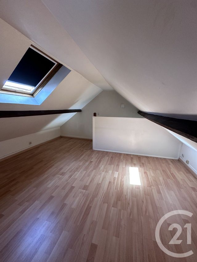 Appartement F2 à louer - 2 pièces - 21.71 m2 - VILLEJUIF - 94 - ILE-DE-FRANCE - Century 21 Viry Plein Coeur