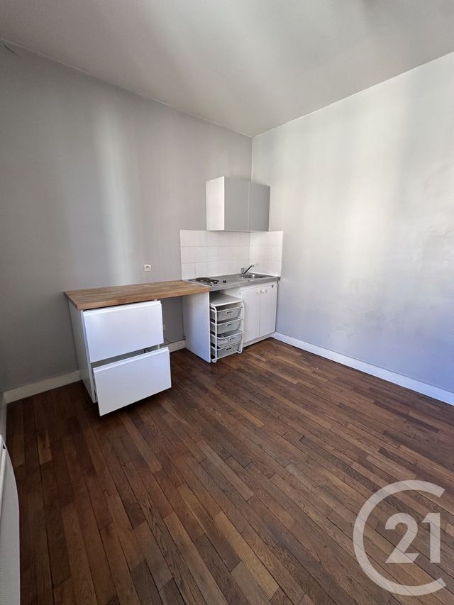 Appartement F2 à louer - 2 pièces - 21.71 m2 - VILLEJUIF - 94 - ILE-DE-FRANCE - Century 21 Viry Plein Coeur