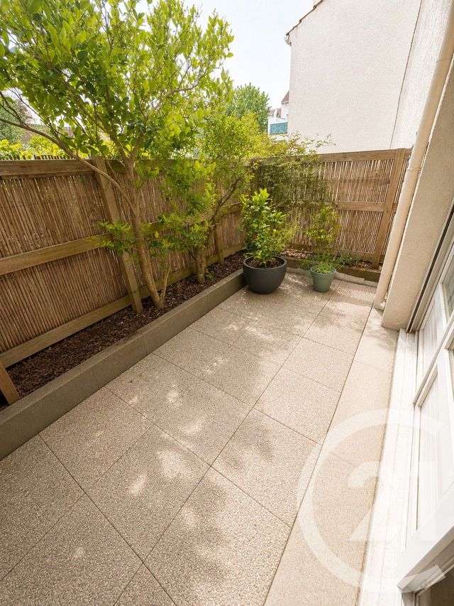 Appartement F2 à louer - 2 pièces - 40.69 m2 - LONGJUMEAU - 91 - ILE-DE-FRANCE - Century 21 Viry Plein Coeur