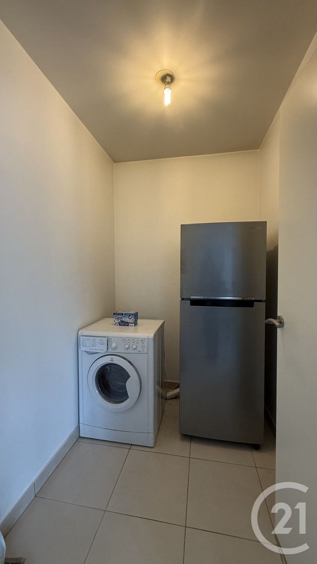 Appartement F2 à louer - 2 pièces - 39.55 m2 - STE GENEVIEVE DES BOIS - 91 - ILE-DE-FRANCE - Century 21 Viry Plein Coeur