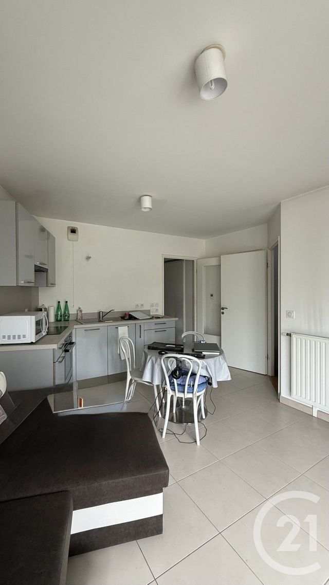 Appartement F2 à louer - 2 pièces - 39.55 m2 - STE GENEVIEVE DES BOIS - 91 - ILE-DE-FRANCE - Century 21 Viry Plein Coeur