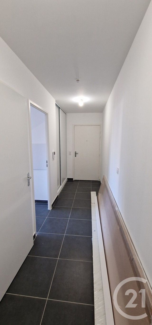 Appartement F2 à louer - 2 pièces - 46.92 m2 - VIRY CHATILLON - 91 - ILE-DE-FRANCE - Century 21 Viry Plein Coeur