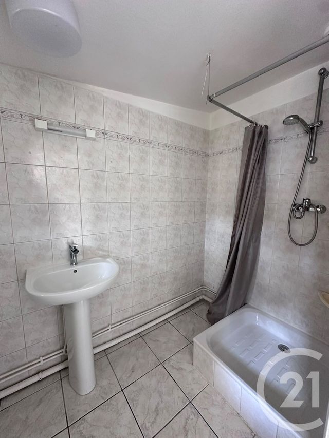 Appartement F1 à louer - 1 pièce - 19.89 m2 - VILLEJUIF - 94 - ILE-DE-FRANCE - Century 21 Viry Plein Coeur