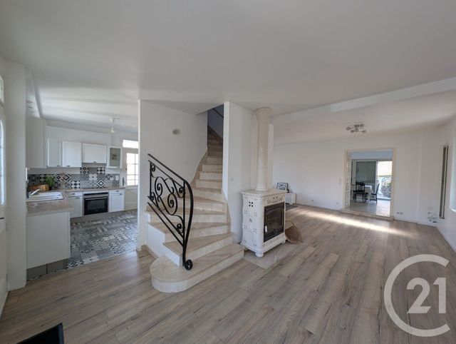 maison à louer - 6 pièces - 146.99 m2 - CORBEIL ESSONNES - 91 - ILE-DE-FRANCE - Century 21 Viry Plein Coeur