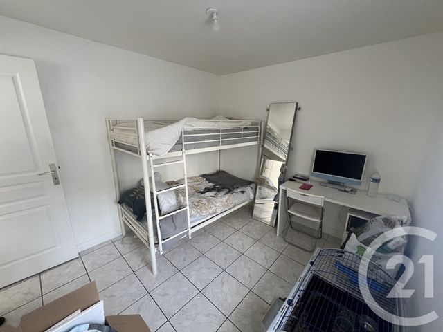 Appartement F2 à louer - 2 pièces - 27.49 m2 - VILLEJUIF - 94 - ILE-DE-FRANCE - Century 21 Viry Plein Coeur