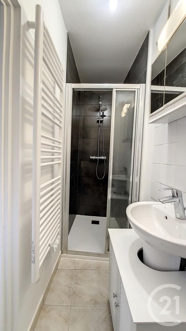 Appartement F2 à louer - 2 pièces - 32.0 m2 - VIRY CHATILLON - 91 - ILE-DE-FRANCE - Century 21 Viry Plein Coeur