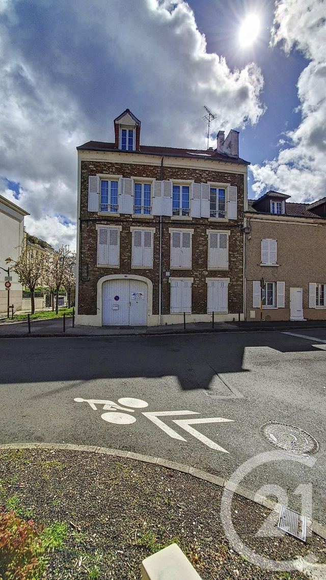 Appartement F2 à louer - 2 pièces - 32.0 m2 - VIRY CHATILLON - 91 - ILE-DE-FRANCE - Century 21 Viry Plein Coeur