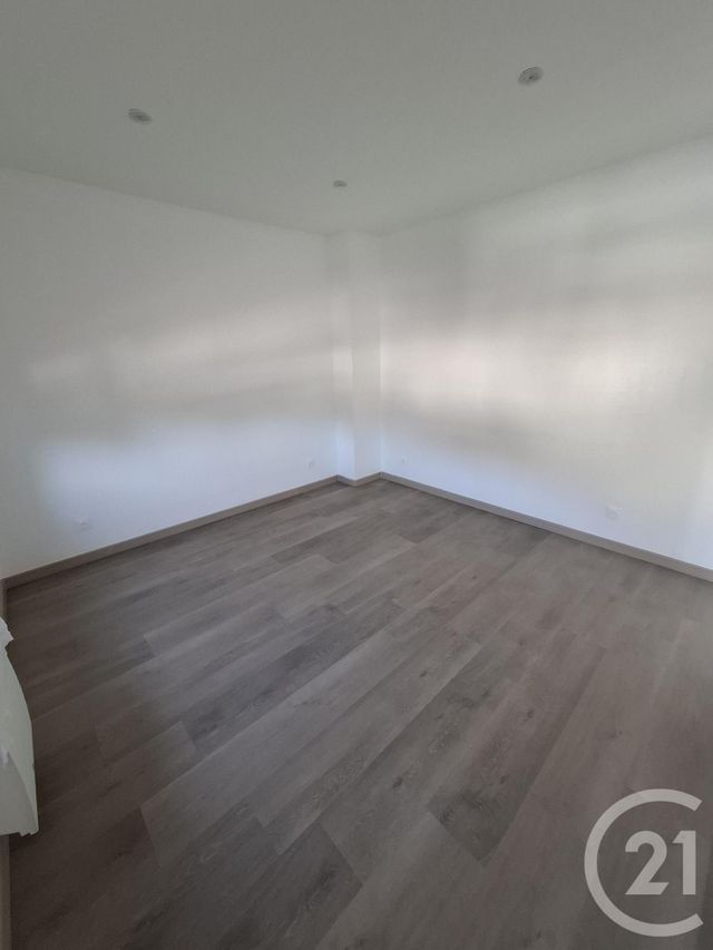 Appartement à louer - 2 pièces - 55.0 m2 - THIAIS - 94 - ILE-DE-FRANCE - Century 21 Viry Plein Coeur