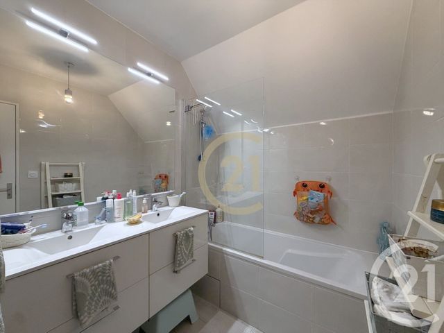 Appartement F3 à vendre - 3 pièces - 65.39 m2 - VIRY CHATILLON - 91 - ILE-DE-FRANCE - Century 21 Viry Plein Coeur