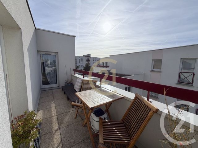 Appartement F3 à vendre - 3 pièces - 65.39 m2 - VIRY CHATILLON - 91 - ILE-DE-FRANCE - Century 21 Viry Plein Coeur