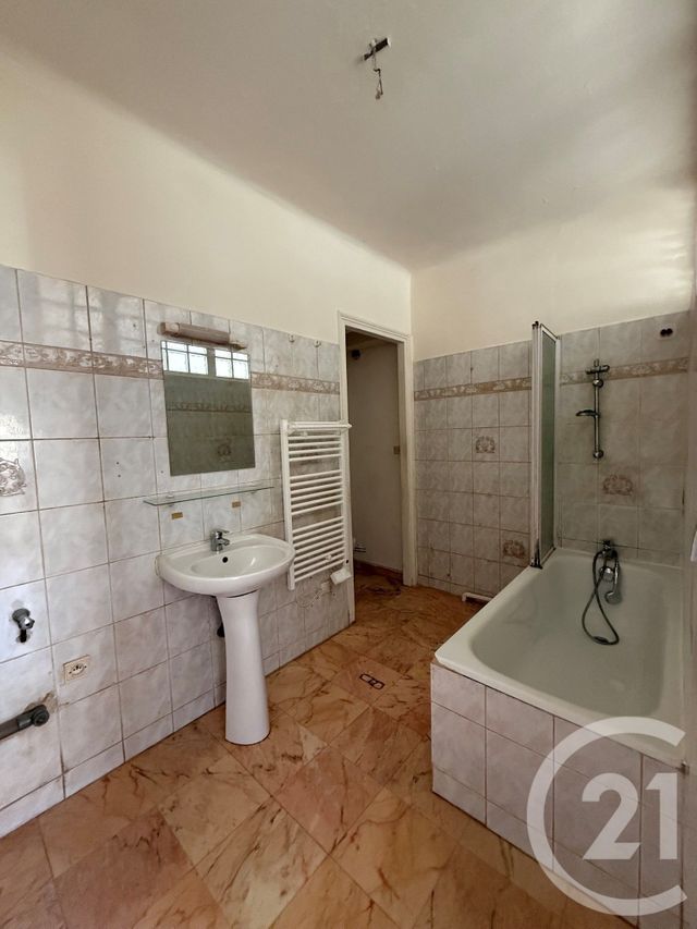 Appartement F3 à louer - 2 pièces - 42.07 m2 - SAVIGNY SUR ORGE - 91 - ILE-DE-FRANCE - Century 21 Viry Plein Coeur